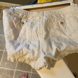 Gap shorts